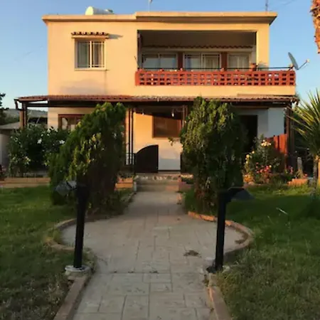 Nice House,close To Coral Bay Beach * Peyia
